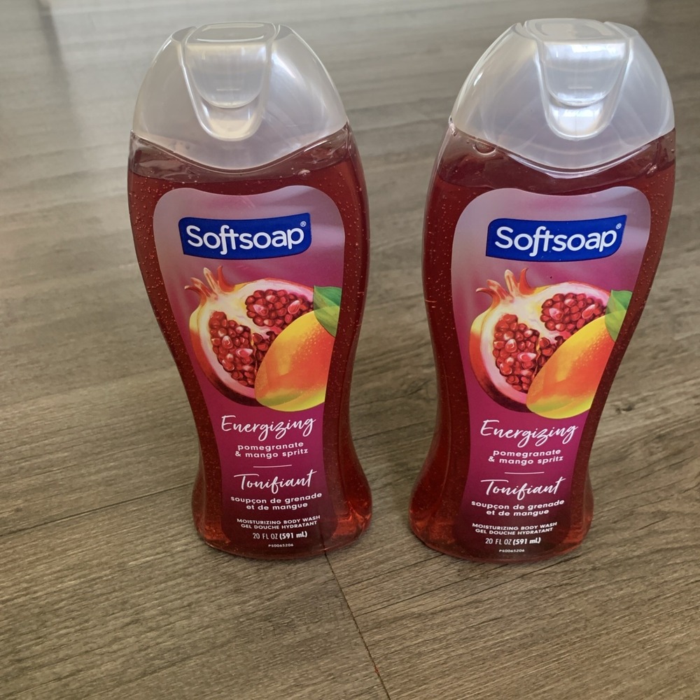 Softsoap Body Wash Pomegranate Mango Spritz 20 fl oz Moisturizing 2 Pack